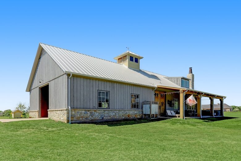 Brenham-Home/Barn | Amazing place to stay! - Brenham, Texas