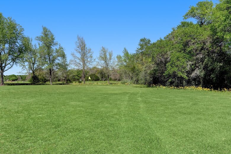 Brenham-Home/Barn | Amazing place to stay! - Brenham, Texas
