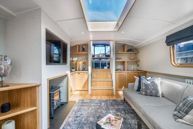 GRA Boat House - London, United Kingdom