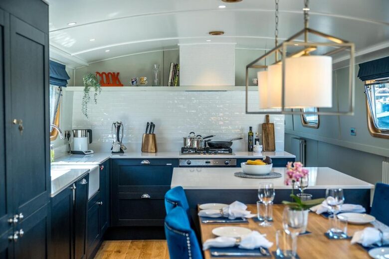 GRA Boat House - London, United Kingdom