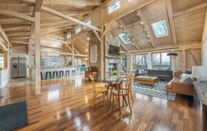 White Pine Retreat | Pet friendly, Beautiful Views and 20 Minutes to Asheville! - Arden, North Carolina