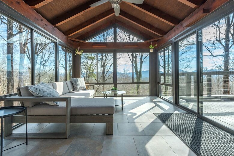 White Pine Retreat | Pet friendly, Beautiful Views and 20 Minutes to Asheville! - Arden, North Carolina