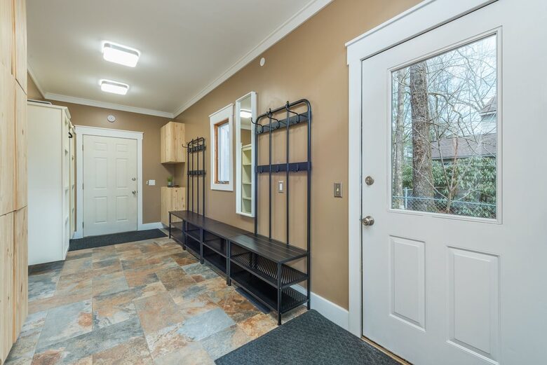 White Pine Retreat | Pet friendly, Beautiful Views and 20 Minutes to Asheville! - Arden, North Carolina