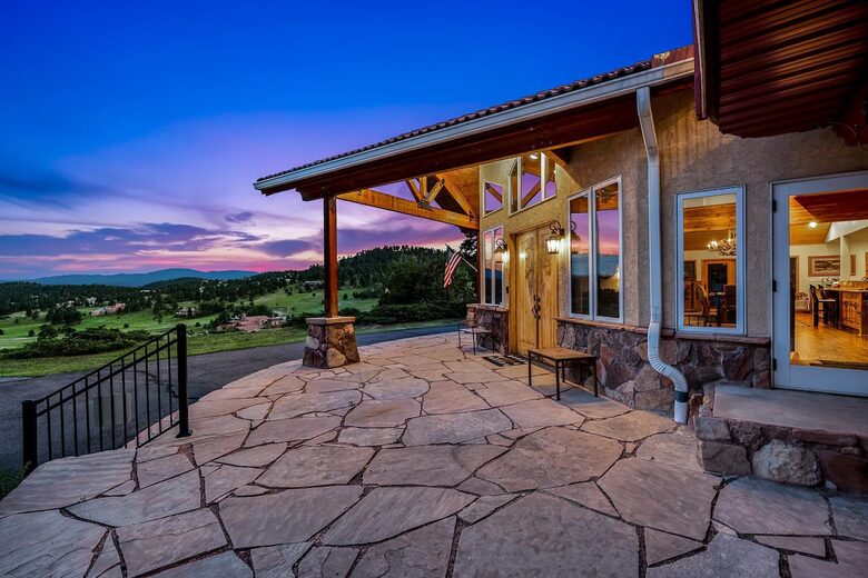 Cold Springs Ranch: Mtn views, 20 acres, 5 bd/7 bath, hot tub, sauna, frisbee golf, luxurious - Golden, Colorado