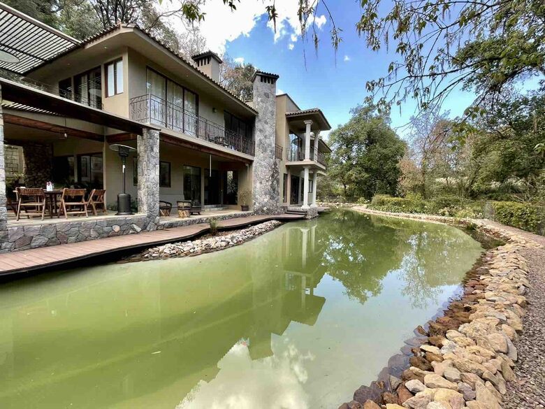 Valle de Bravo Natural Lake House - Valle de Bravo, Mexico