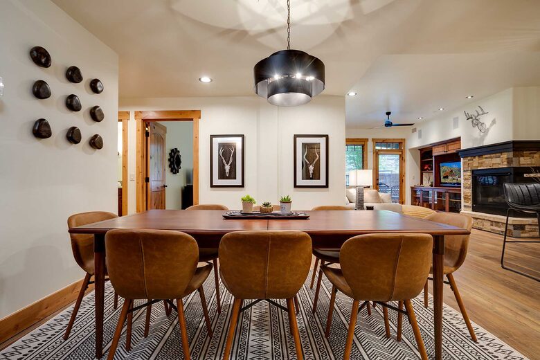 Bear Lodge Cozy Condo with a Hot Tub - Steamboat Springs, Colorado