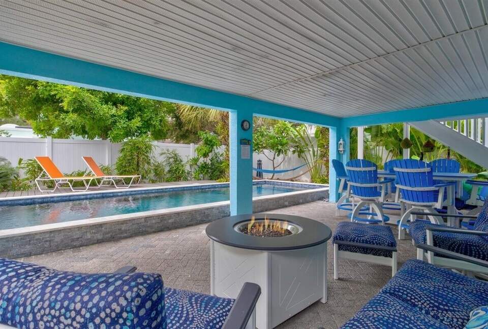 Tropical Beach House | Private & Luxurious with Beach View, Pool, Spa, and Steps to Sand! - Bradenton Beach, Florida