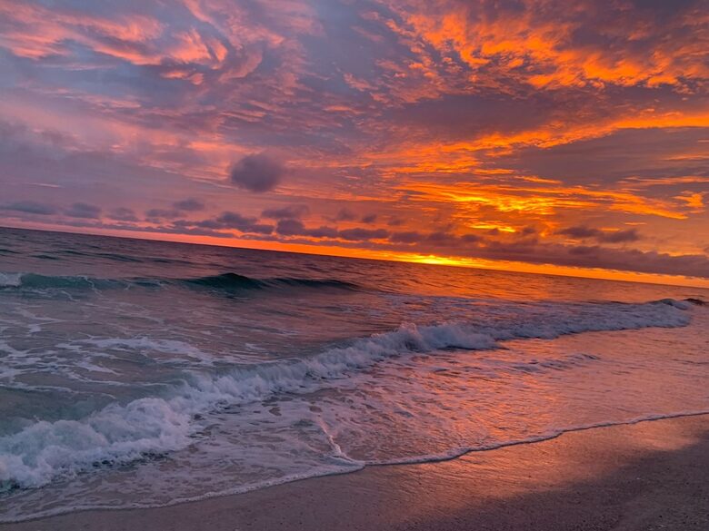 Tropical Beach House | Private & Luxurious with Beach View, Pool, Spa, and Steps to Sand! - Bradenton Beach, Florida