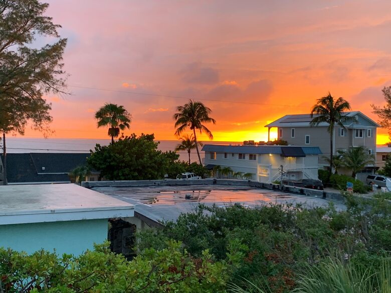 Tropical Beach House | Private & Luxurious with Beach View, Pool, Spa, and Steps to Sand! - Bradenton Beach, Florida