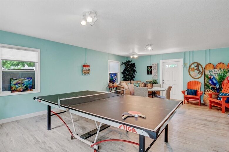 Tropical Beach House | Private & Luxurious with Beach View, Pool, Spa, and Steps to Sand! - Bradenton Beach, Florida
