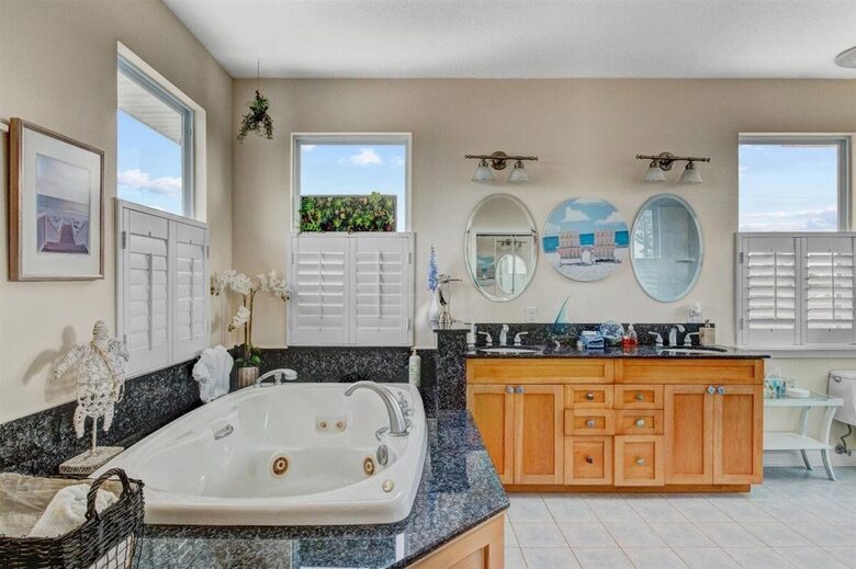 Tropical Beach House | Private & Luxurious with Beach View, Pool, Spa, and Steps to Sand! - Bradenton Beach, Florida