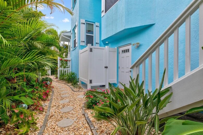 Tropical Beach House | Private & Luxurious with Beach View, Pool, Spa, and Steps to Sand! - Bradenton Beach, Florida
