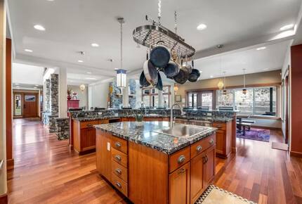 Chef's kitchen