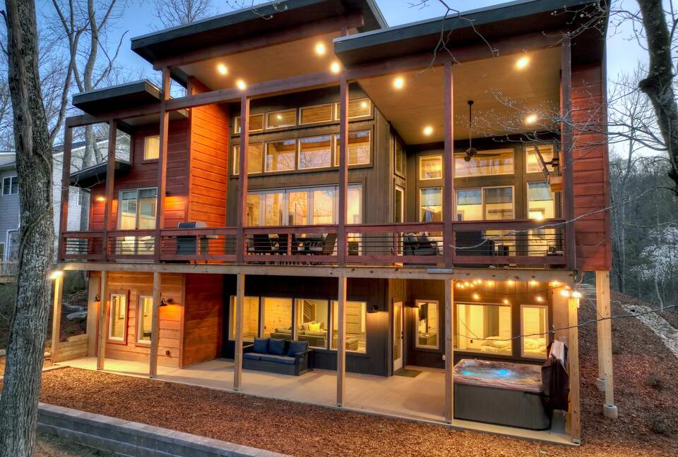 Modern River Retreat - Blue Ridge, Georgia