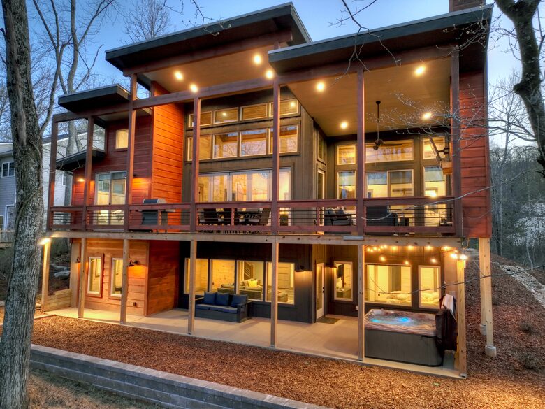 Modern River Retreat - Blue Ridge, Georgia