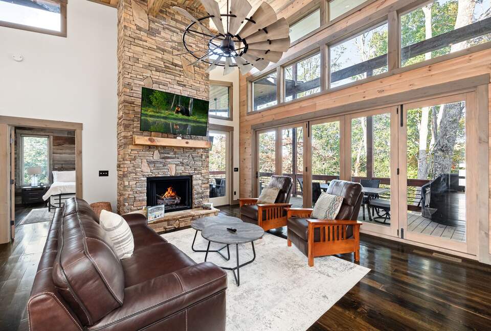 Modern River Retreat - Blue Ridge, Georgia