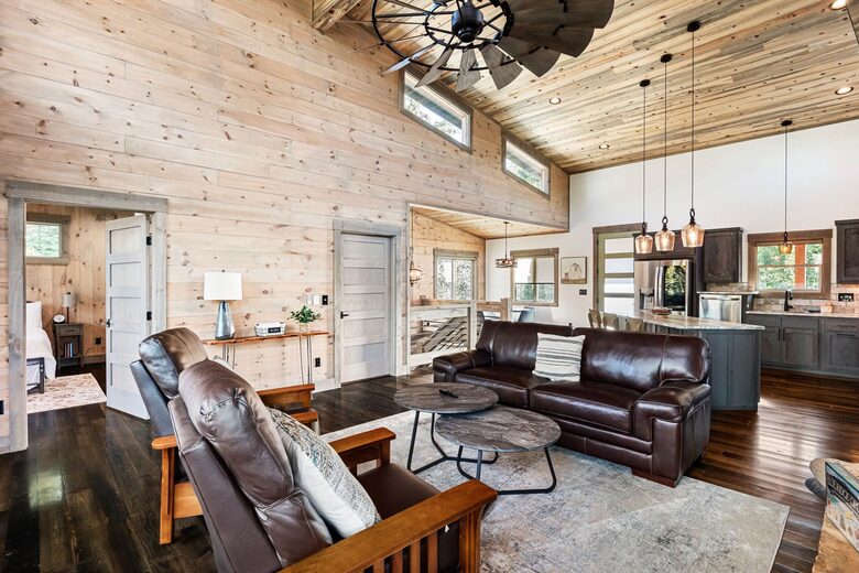 Modern River Retreat - Blue Ridge, Georgia