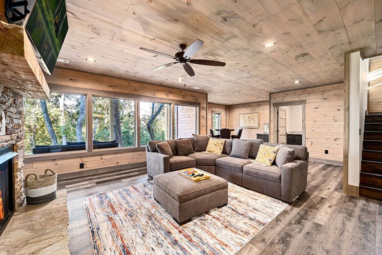 Modern River Retreat - Blue Ridge, Georgia