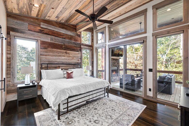 Modern River Retreat - Blue Ridge, Georgia