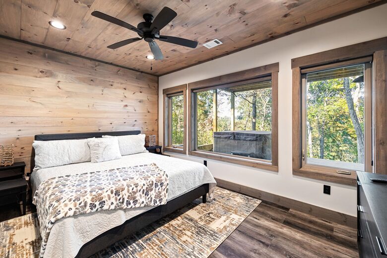 Modern River Retreat - Blue Ridge, Georgia