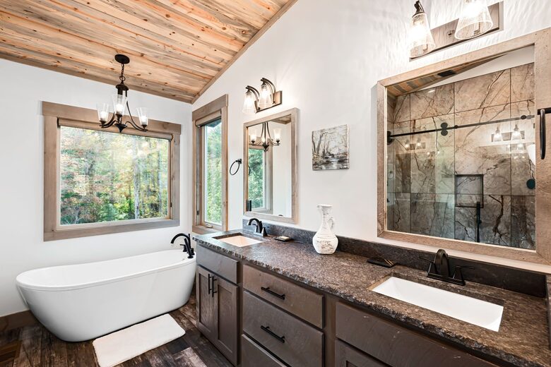 Modern River Retreat - Blue Ridge, Georgia