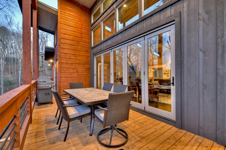 Modern River Retreat - Blue Ridge, Georgia