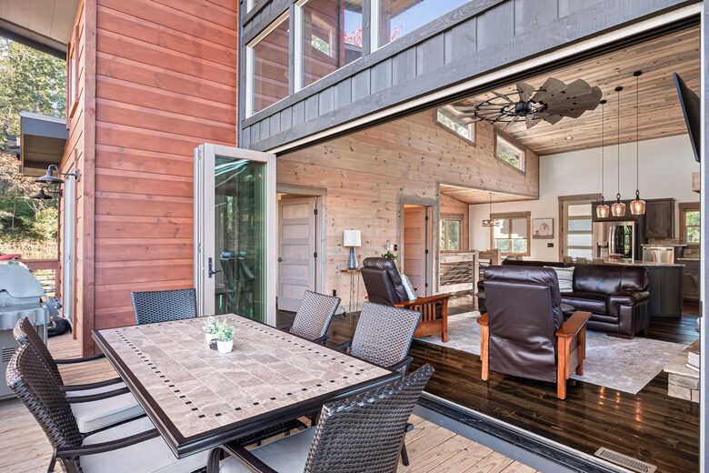 Modern River Retreat - Blue Ridge, Georgia