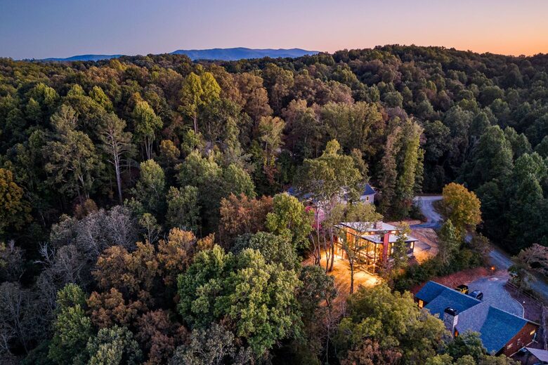 Modern River Retreat - Blue Ridge, Georgia