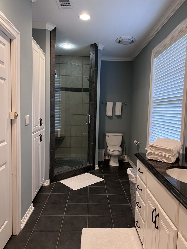 Downstairs Bedroom 1 Queen On Suite Bathroom
