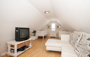 Loft bedroom 1