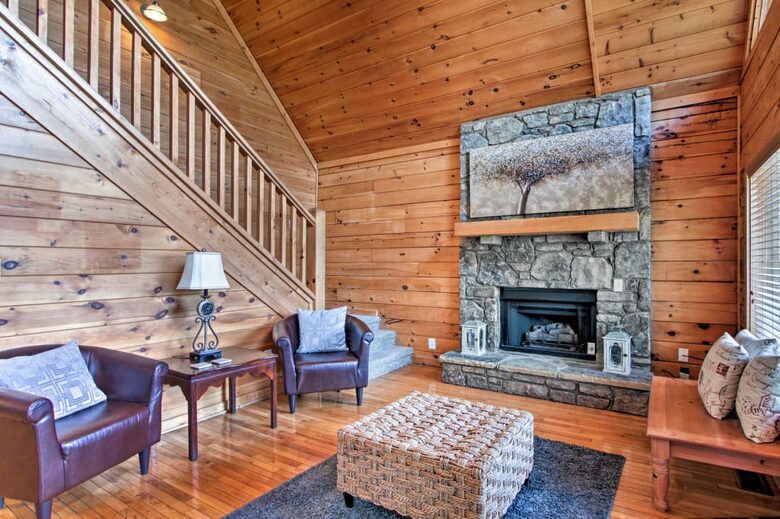 Mountaintop Manor - Pigeon Forge, Tennessee