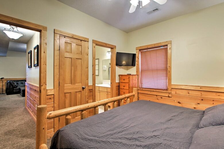 Mountaintop Manor - Pigeon Forge, Tennessee