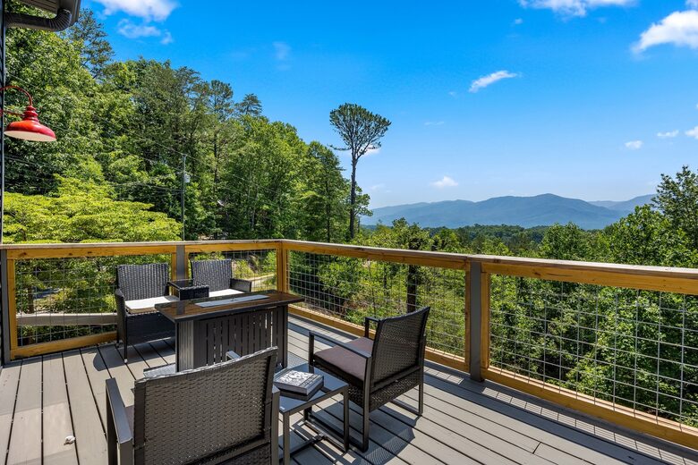 The Highlander - Sevierville, Tennessee