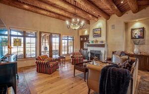 Santa Fe Mountain View Luxury - Santa Fe, New Mexico