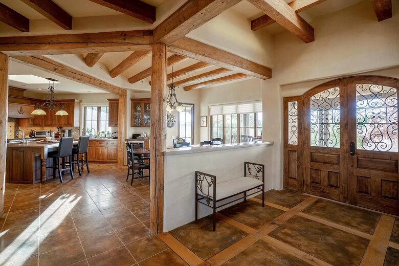 Santa Fe Mountain View Luxury - Santa Fe, New Mexico