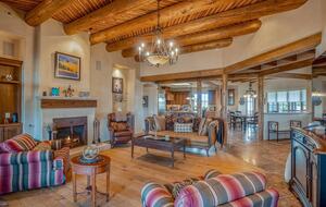 Santa Fe Mountain View Luxury - Santa Fe, New Mexico