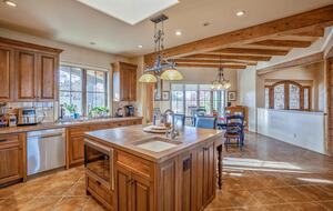 Santa Fe Mountain View Luxury - Santa Fe, New Mexico