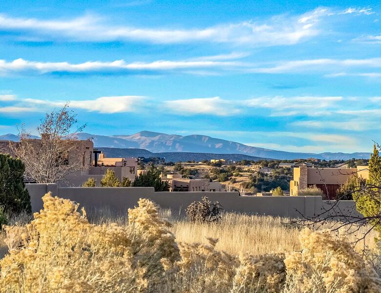 Santa Fe Mountain View Luxury - Santa Fe, New Mexico