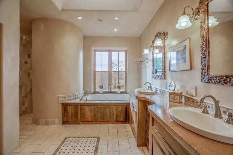 Santa Fe Mountain View Luxury - Santa Fe, New Mexico
