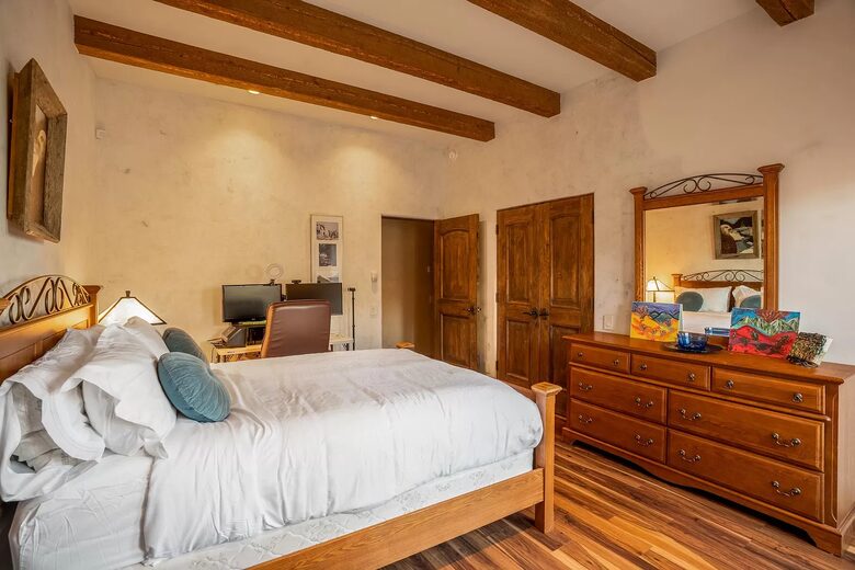 Santa Fe Mountain View Luxury - Santa Fe, New Mexico