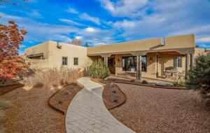 Santa Fe Mountain View Luxury - Santa Fe, New Mexico