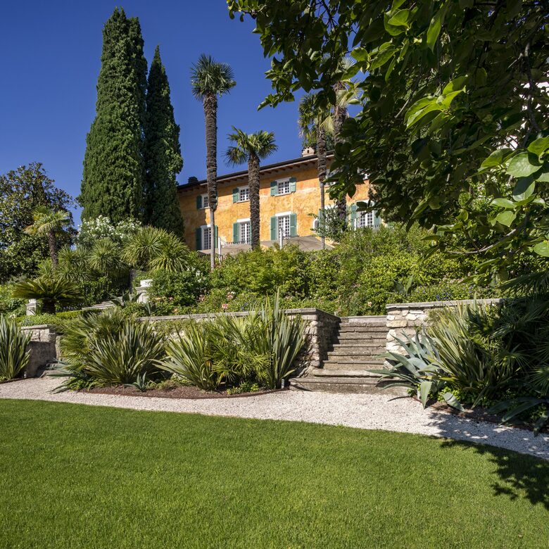 A Deluxe Suite at Borgo Il Mezzanino - Salò, Italy