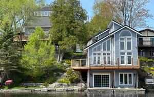 Kawartha Luxury Waterfront Home with Live-In Boathouse! - Fenelon Falls, Canada