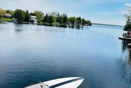 Kawartha Luxury Waterfront Home with Live-In Boathouse! - Fenelon Falls, Canada