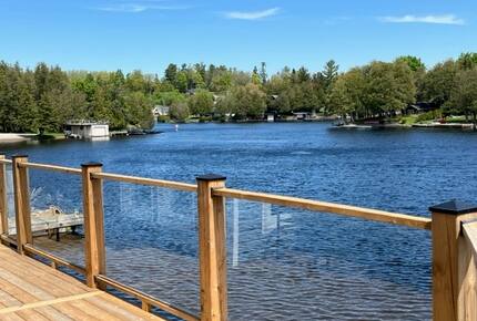 Kawartha Luxury Waterfront Home with Live-In Boathouse! - Fenelon Falls, Canada