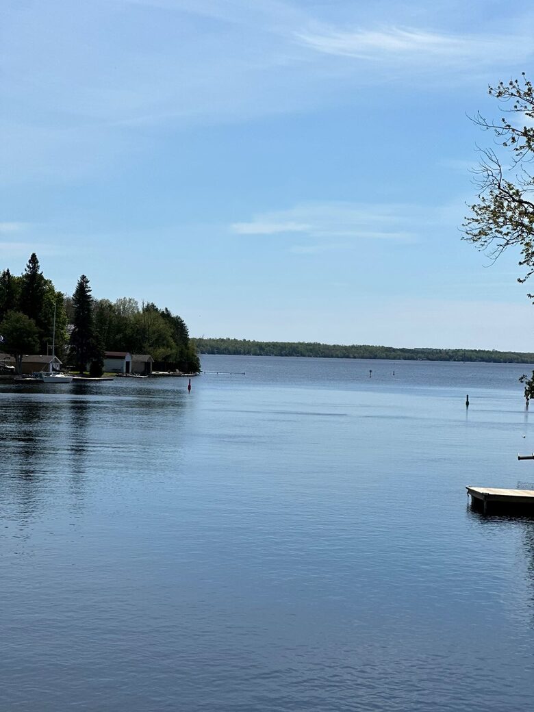 Kawartha Luxury Waterfront Home with Live-In Boathouse! - Fenelon Falls, Canada