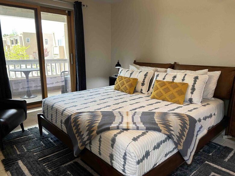 Completely Updated Villa | 1.2 miles from the Plaza! - Santa Fe, New Mexico