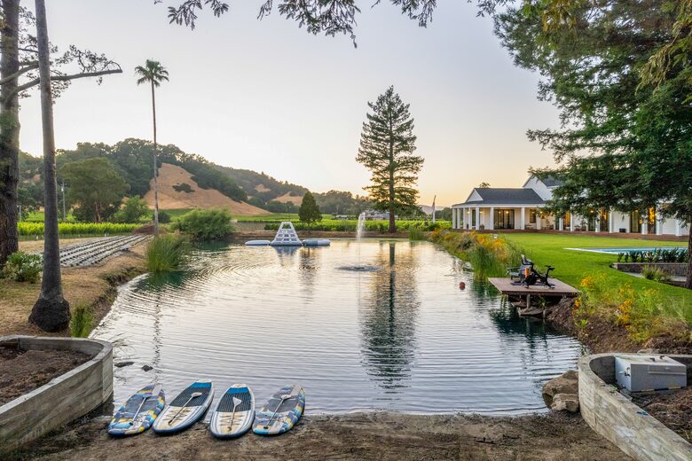 Luxury Napa Estate in the Heart of Wine Country - Napa, California