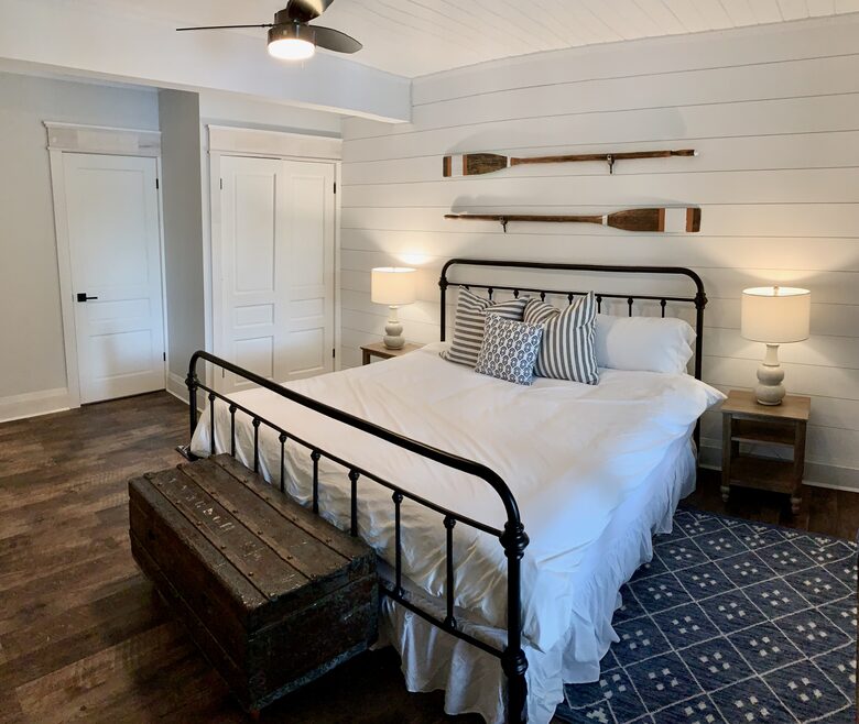 Luxury Drag Lake Cottage | With Hot Tub - Haliburton, Canada