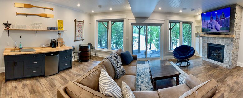 Luxury Drag Lake Cottage | With Hot Tub - Haliburton, Canada